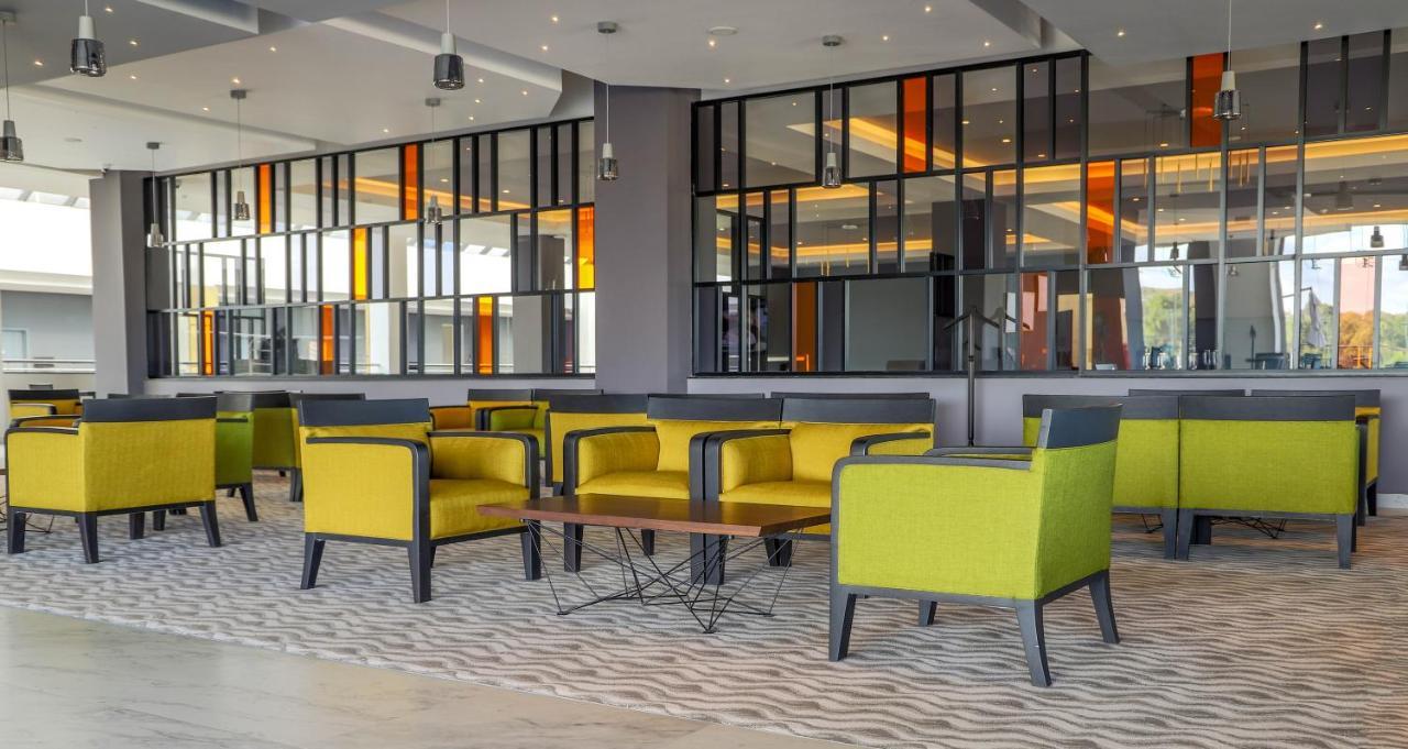 Eka Hotel Eldoret Buitenkant foto